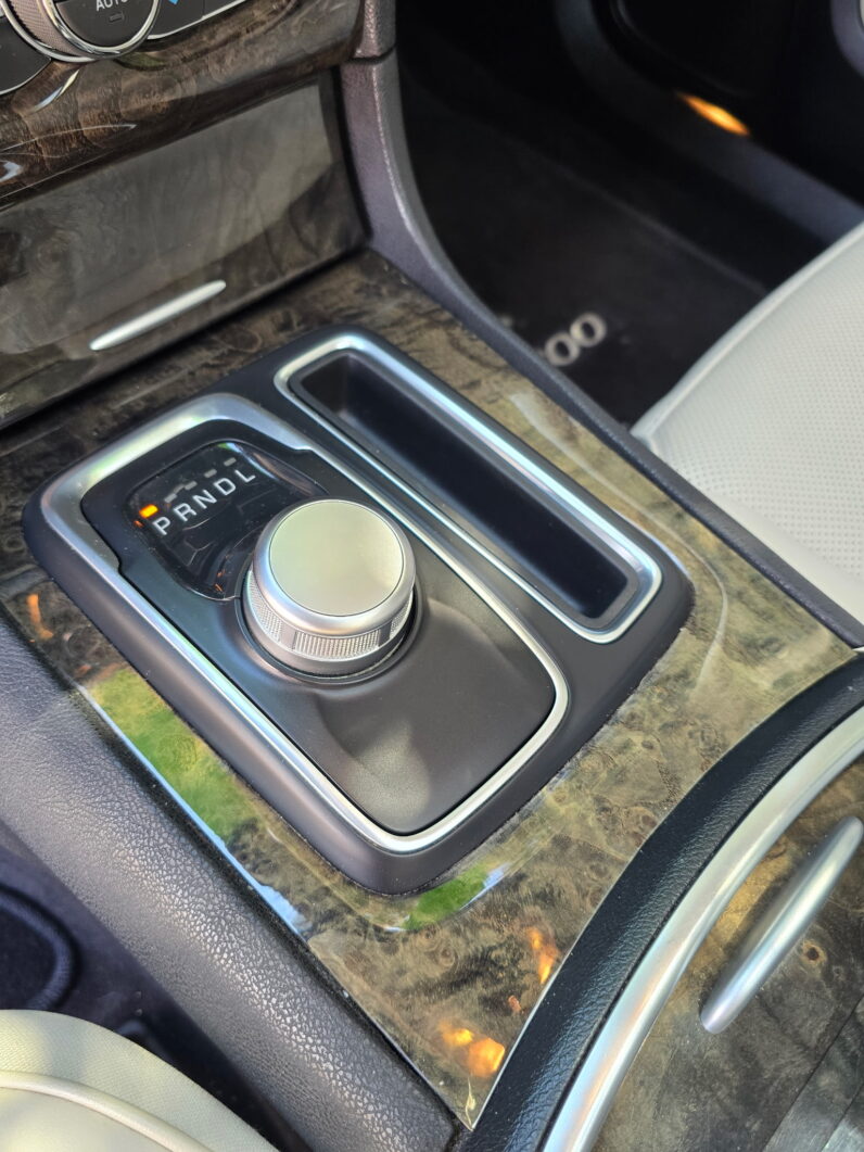 2016 Chrysler 300C