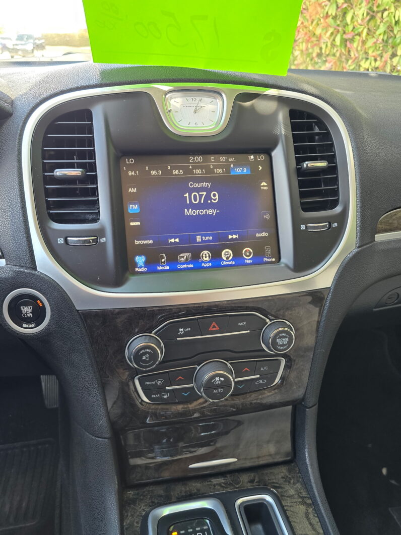 2016 Chrysler 300C