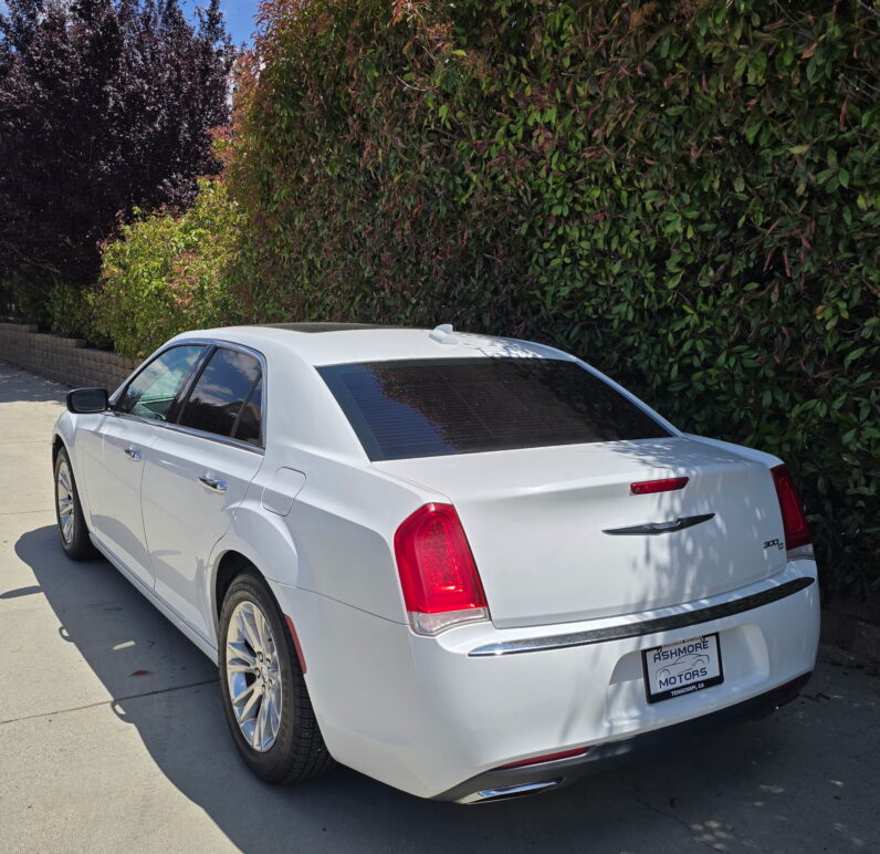 2016 Chrysler 300C