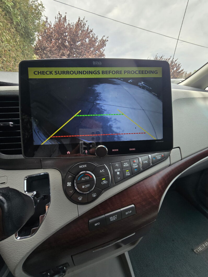 2013 Toyota Sienna XLE