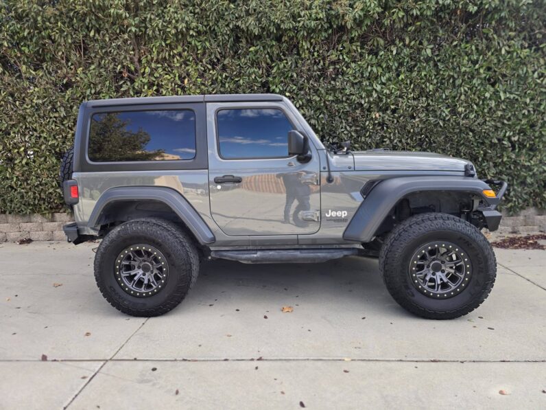 
								2018 Jeep Wrangler Sport 4X4 full									